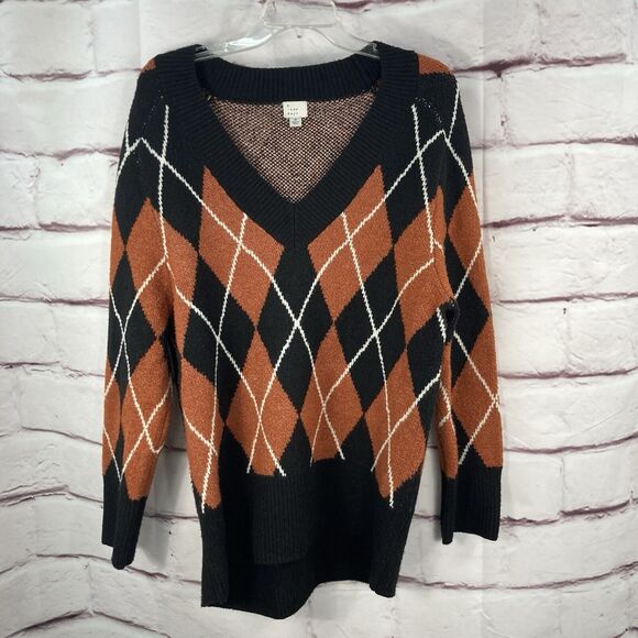 A New Day Oversized Sweater SZ M Argyle Pattern Rust White Black V Neck Soft - Picture 1 of 9